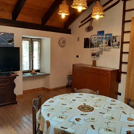Appartement Sotto Il Cielo, Balcone Panoramico Sul Borgo Di *